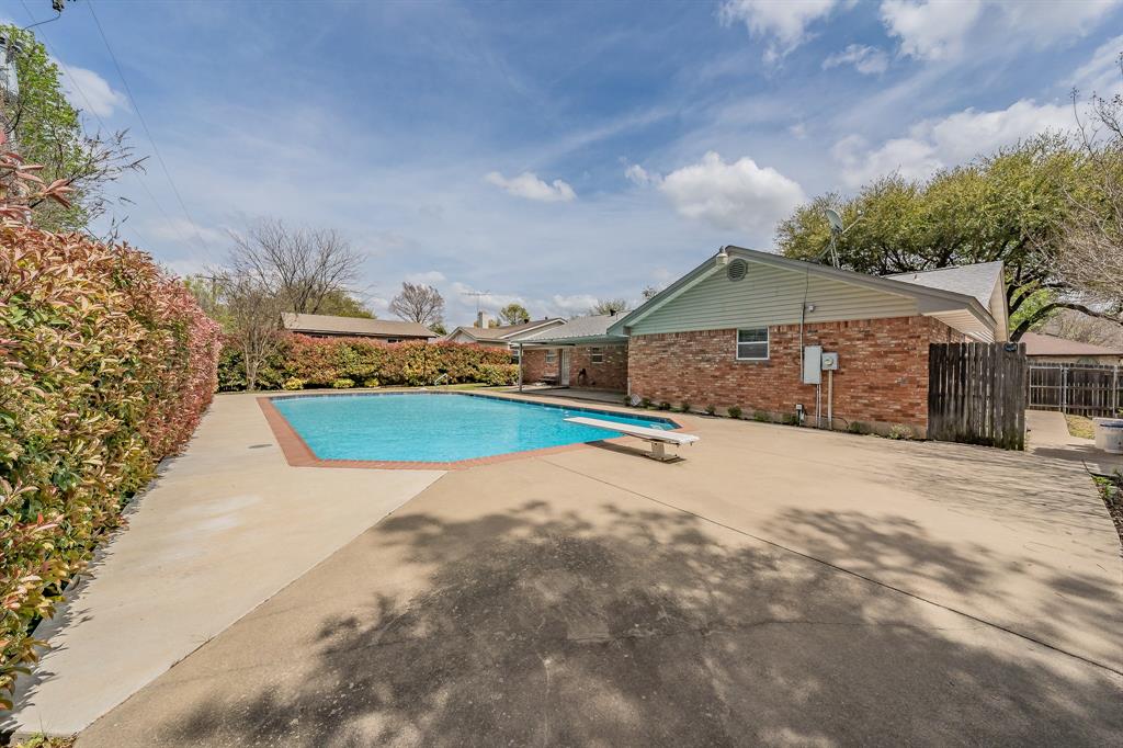 6305 Tosca Drive