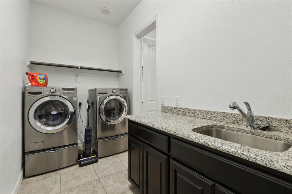 Estates Of Lakeshore Ph I The - Residential