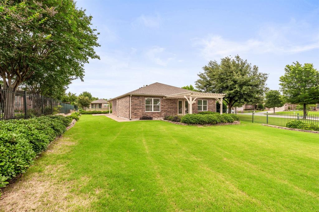 7719 Oakland Hills Lane