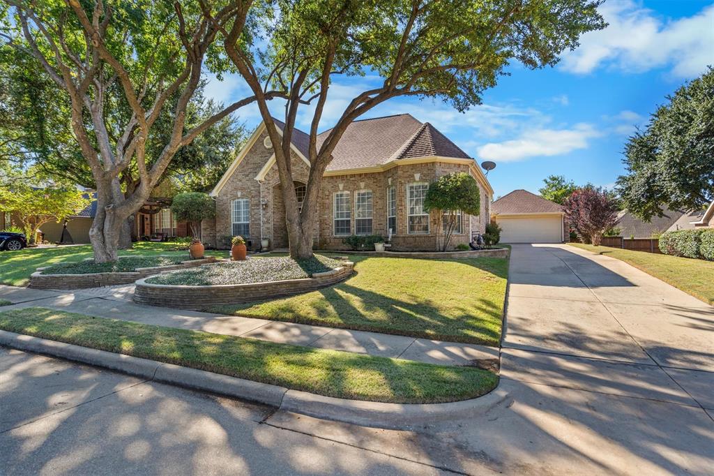 2709 Lake Ville Lane