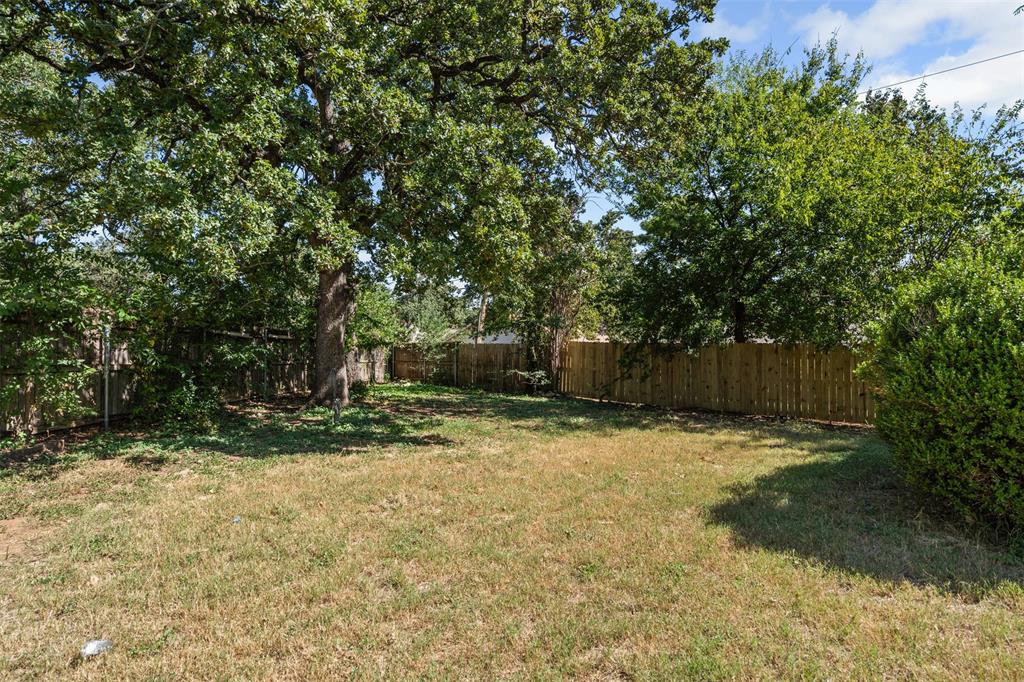 Arlington, Texas 76001, United States, 2 Bedrooms Bedrooms, ,2 BathroomsBathrooms,Residential,Active,201167