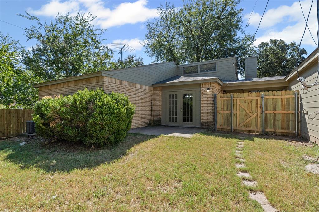 Arlington, Texas 76001, United States, 2 Bedrooms Bedrooms, ,2 BathroomsBathrooms,Residential,Active,201167