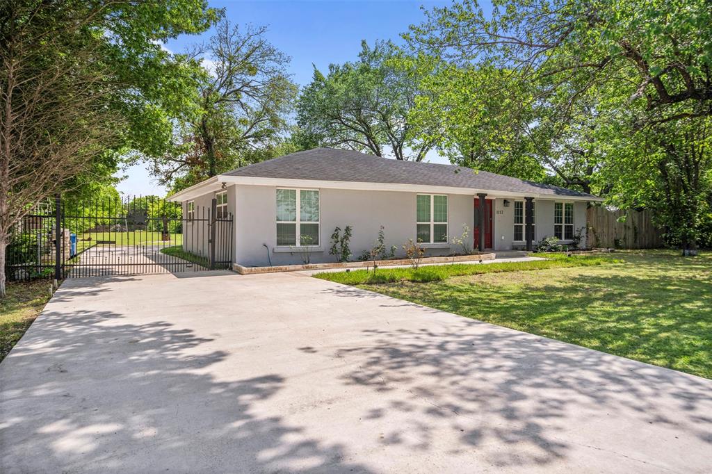 1112 W Pleasant Run Road D