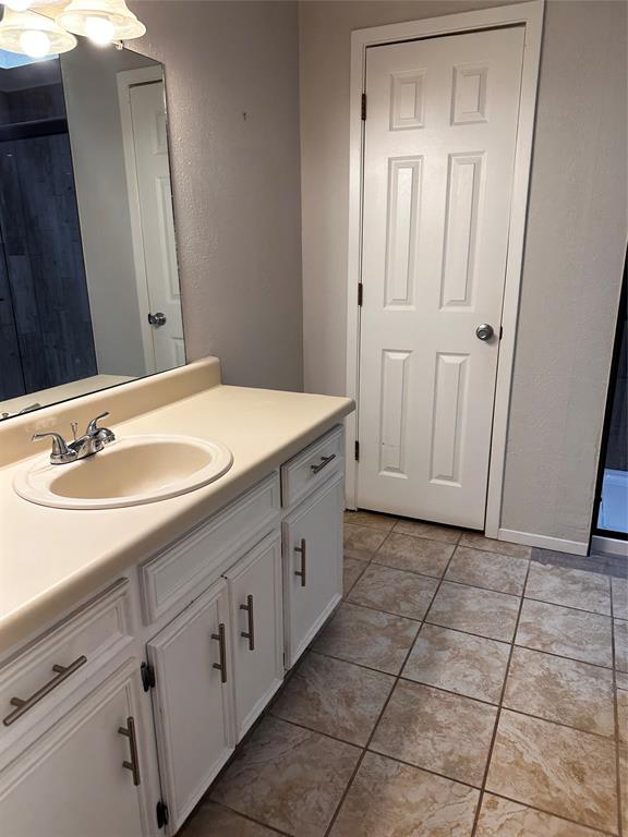 1902 Ramblewood Court