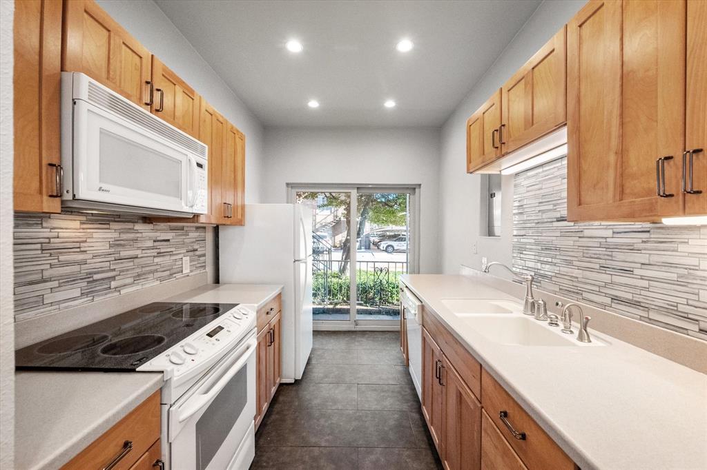 Royale Orleans North Condo - Residential Lease