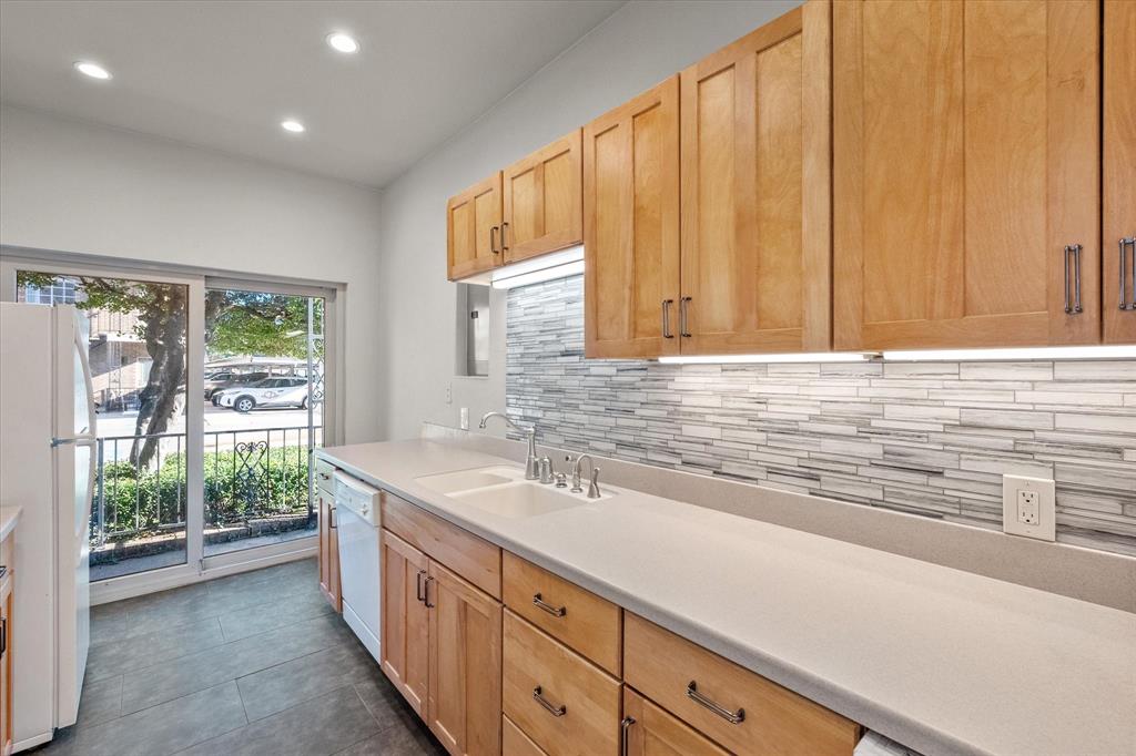 Royale Orleans North Condo - Residential Lease