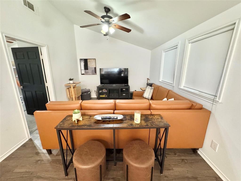 Moss Lake Estate - Residential