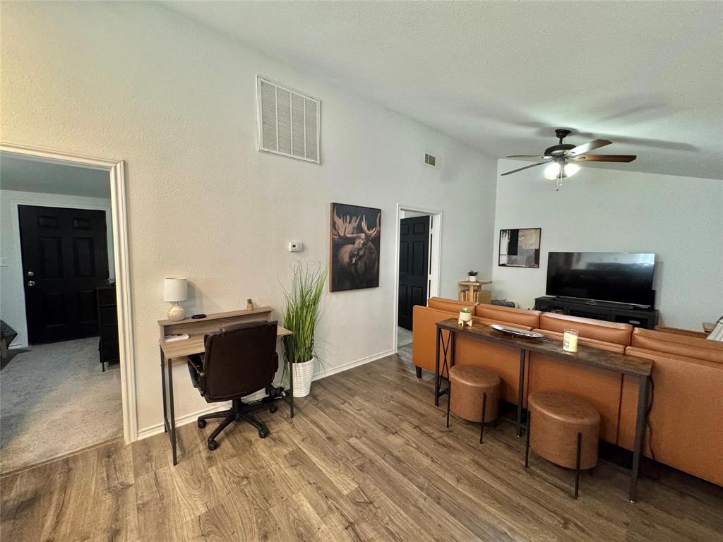 Moss Lake Estate - Residential