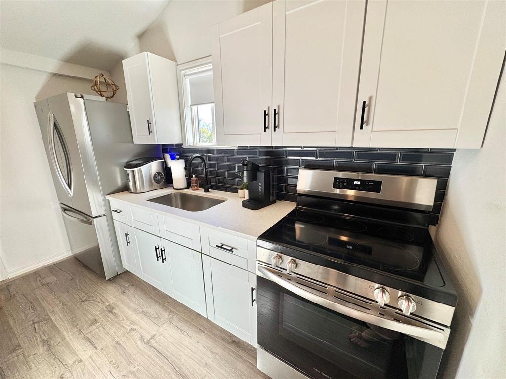 Moss Lake Estate - Residential