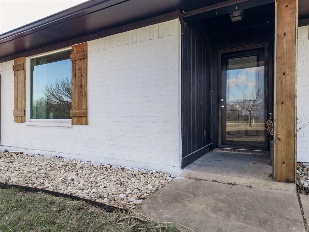 Photo of 411 N Willie Nelson Road, Abbott, TX 76621 (MLS # 21159392)