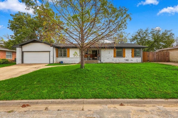 2740 SPRUCE PARK DR, RICHLAND HILLS, TX 76118 - Image 0a977f205f205b2a46de396fc4a3b0ff/2208430914