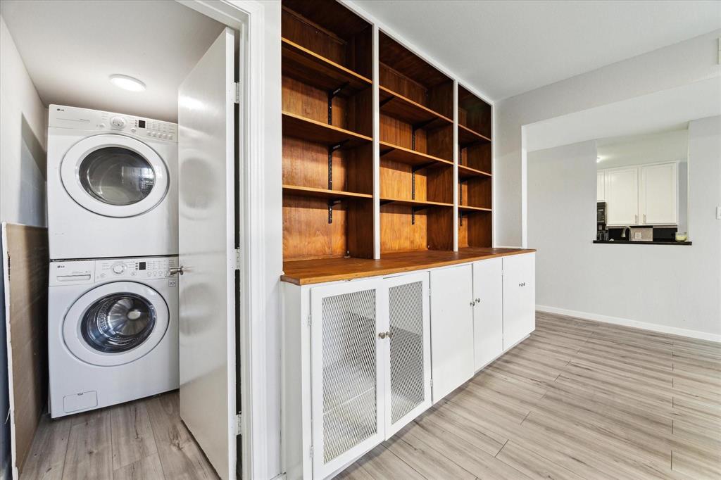 Yorktown TH Condo - Residential