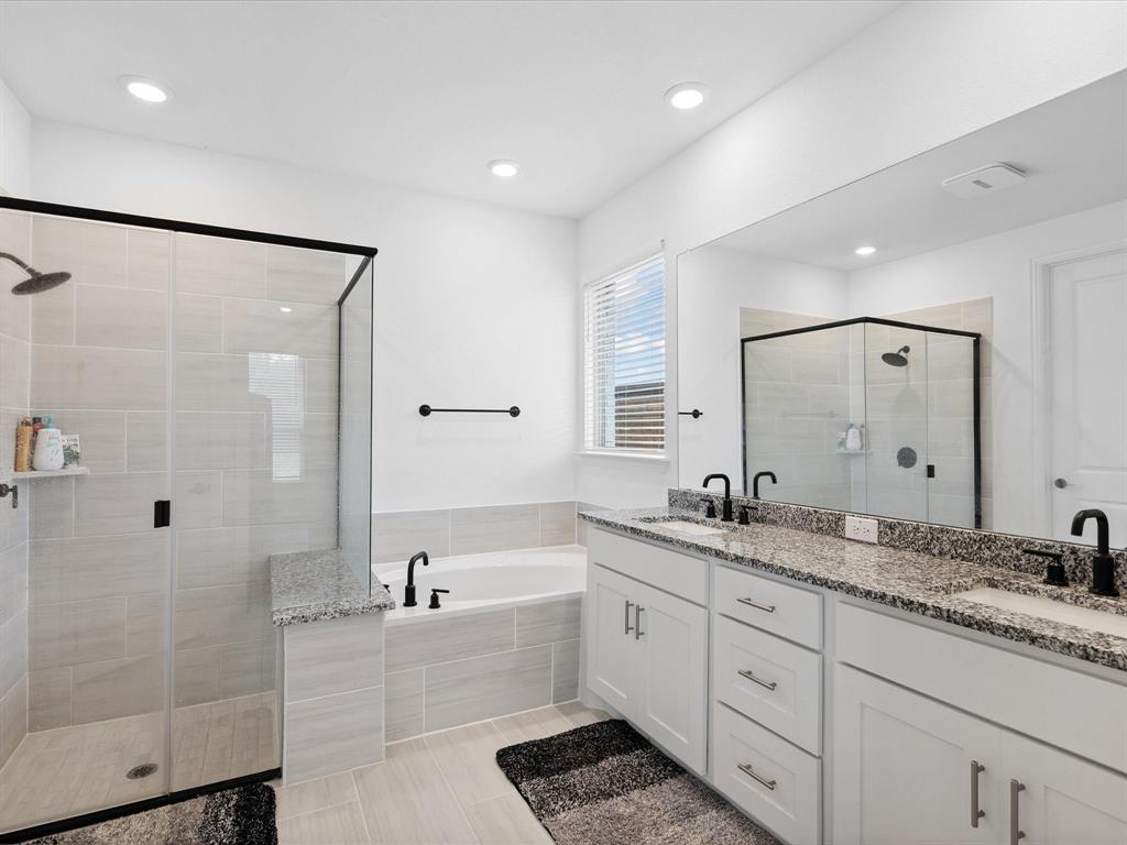 The Ridge at Northlake - Residential