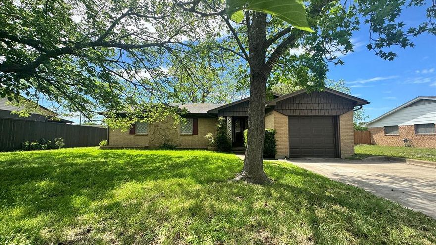 1232 sq ft brick 3.2 home located within walking distance of Long Elementary and Terrell High School. Easy access to DFW via US-80 and I-20. Home needs some updating but has great investment potential.  Property is being offered as-is and is priced accordingly.