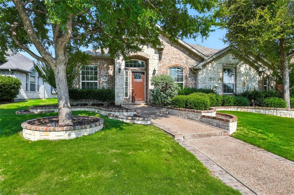 Photo of 12404 Daimler Drive, Frisco, TX 75033 (MLS # 21162450)
