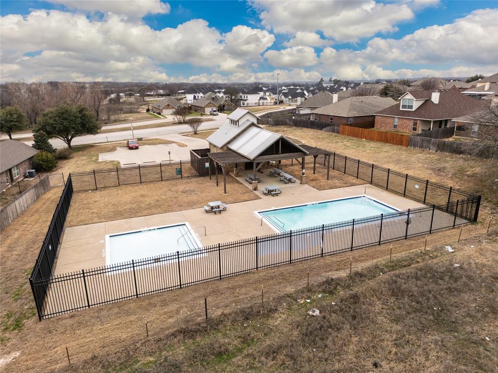 Westover Village Estates Ph - Residential