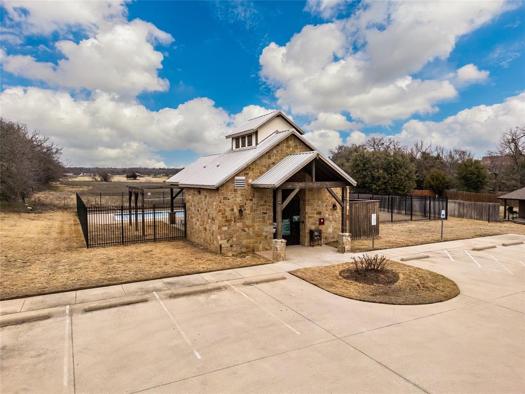 Westover Village Estates Ph - Residential