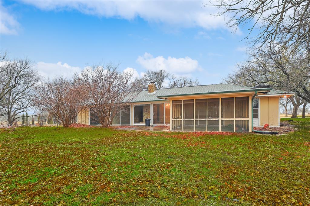 RUNAWAY BAY UNIT 4 - Residential