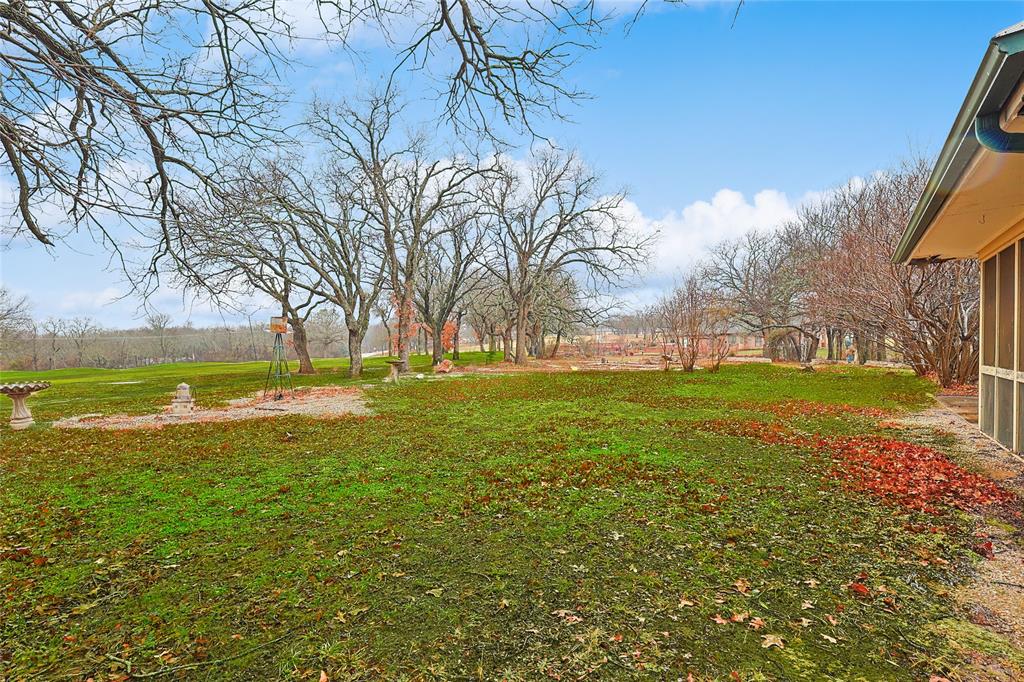 RUNAWAY BAY UNIT 4 - Residential