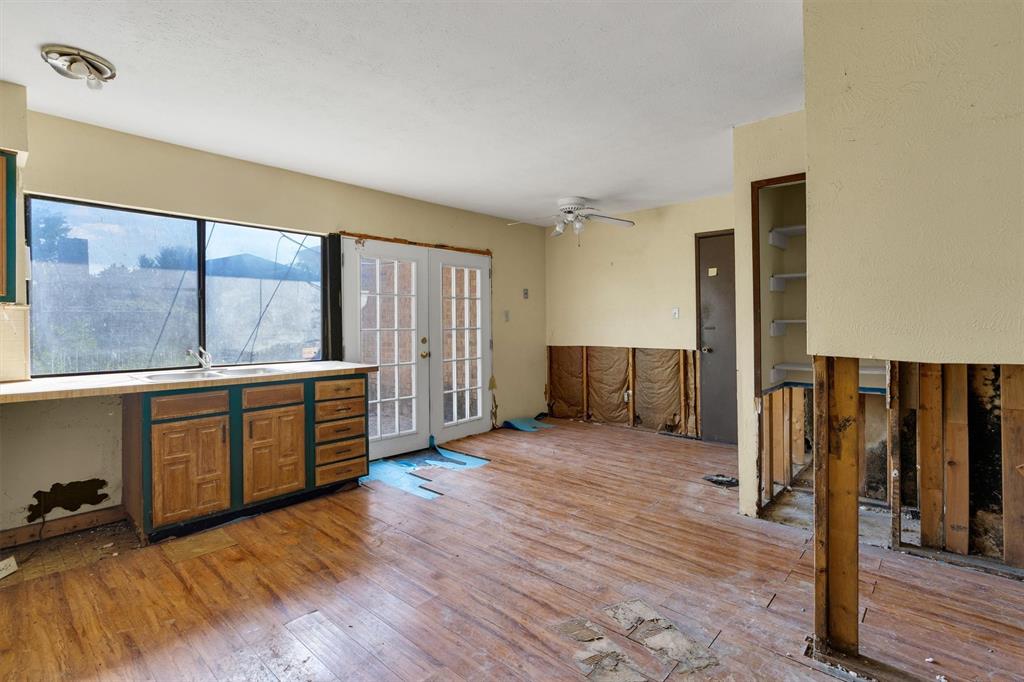 COLONY NO 19 - Residential