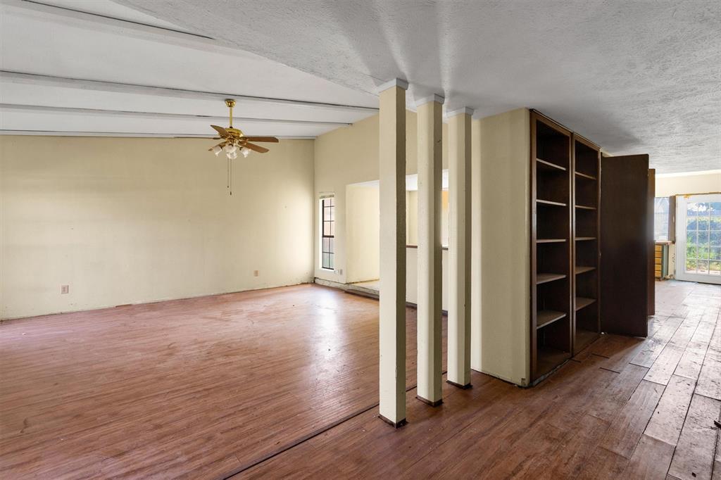 COLONY NO 19 - Residential