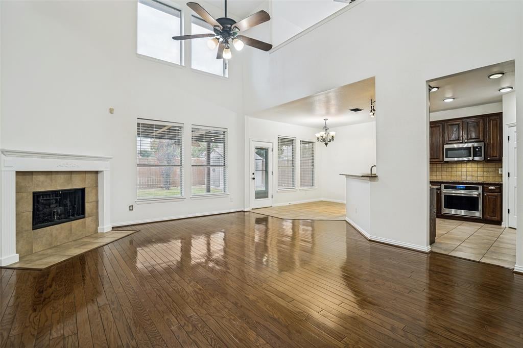 7207 Canary Lane