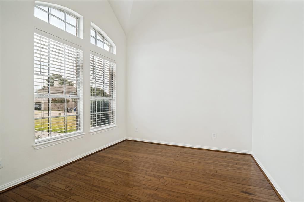 7207 Canary Lane