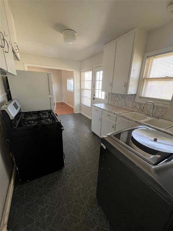 Elmwood West - Residential Lease