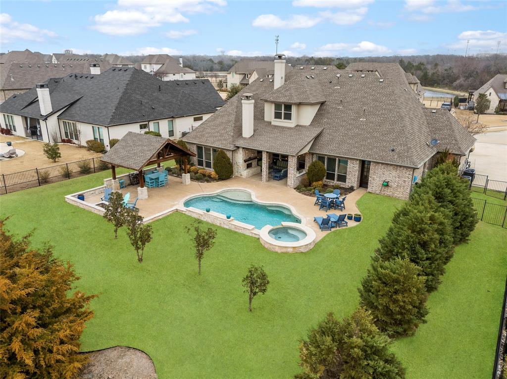 909 Reflection Court