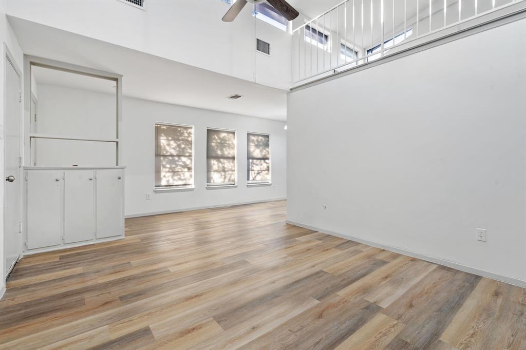 Saint Claire Woods Twnhs - Residential Lease