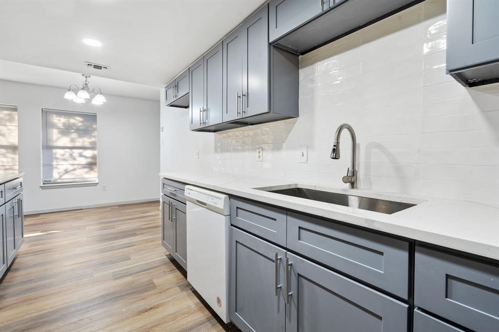 Saint Claire Woods Twnhs - Residential Lease