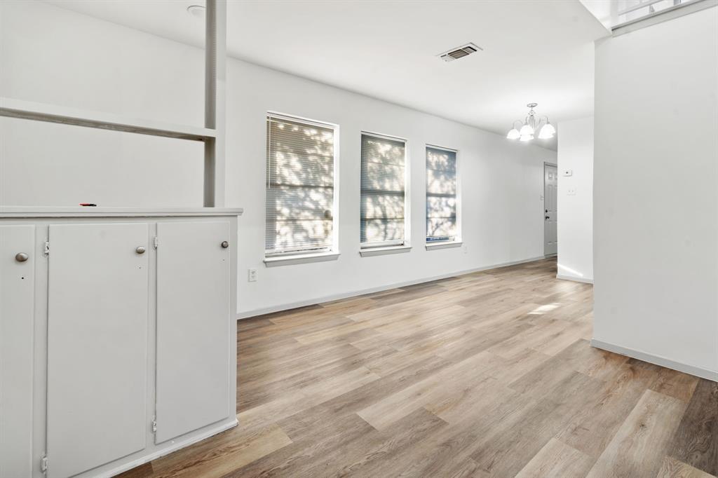 Saint Claire Woods Twnhs - Residential Lease