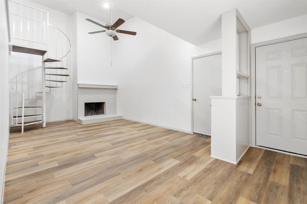 Saint Claire Woods Twnhs - Residential Lease