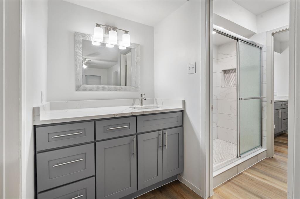 Saint Claire Woods Twnhs - Residential Lease