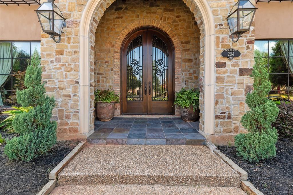 204 Magnolia Crossing