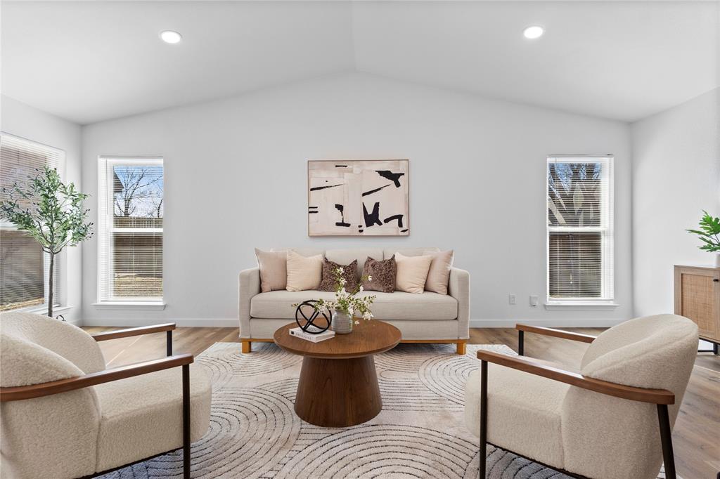 2600 Forest Ridge Court