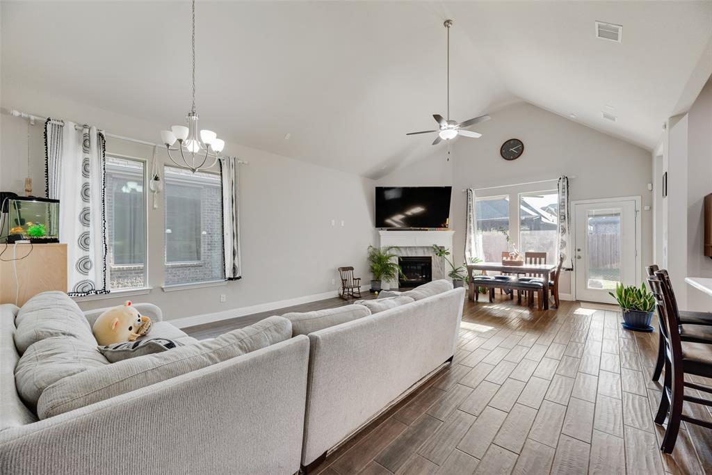 Seventeen Lakes Add - Residential Lease