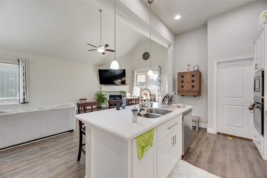 Seventeen Lakes Add - Residential Lease