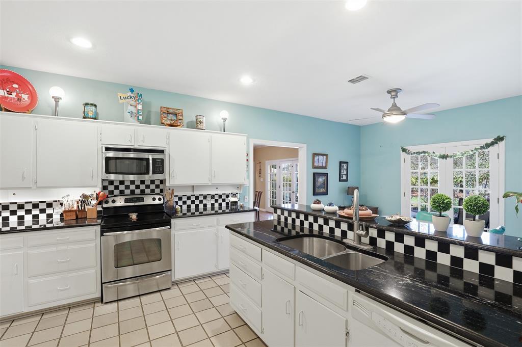 Ridglea Country Club Estate - Residential