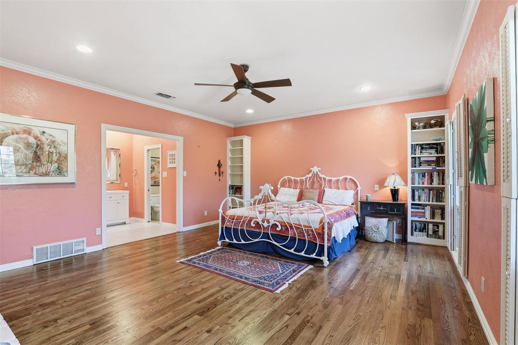 Ridglea Country Club Estate - Residential