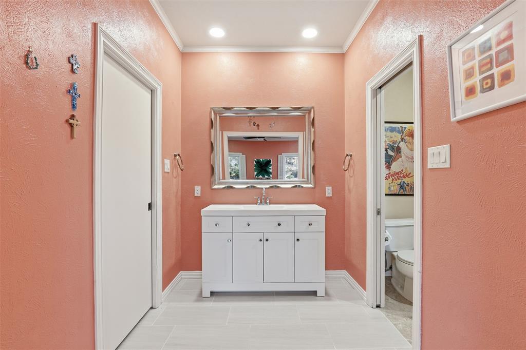 Ridglea Country Club Estate - Residential