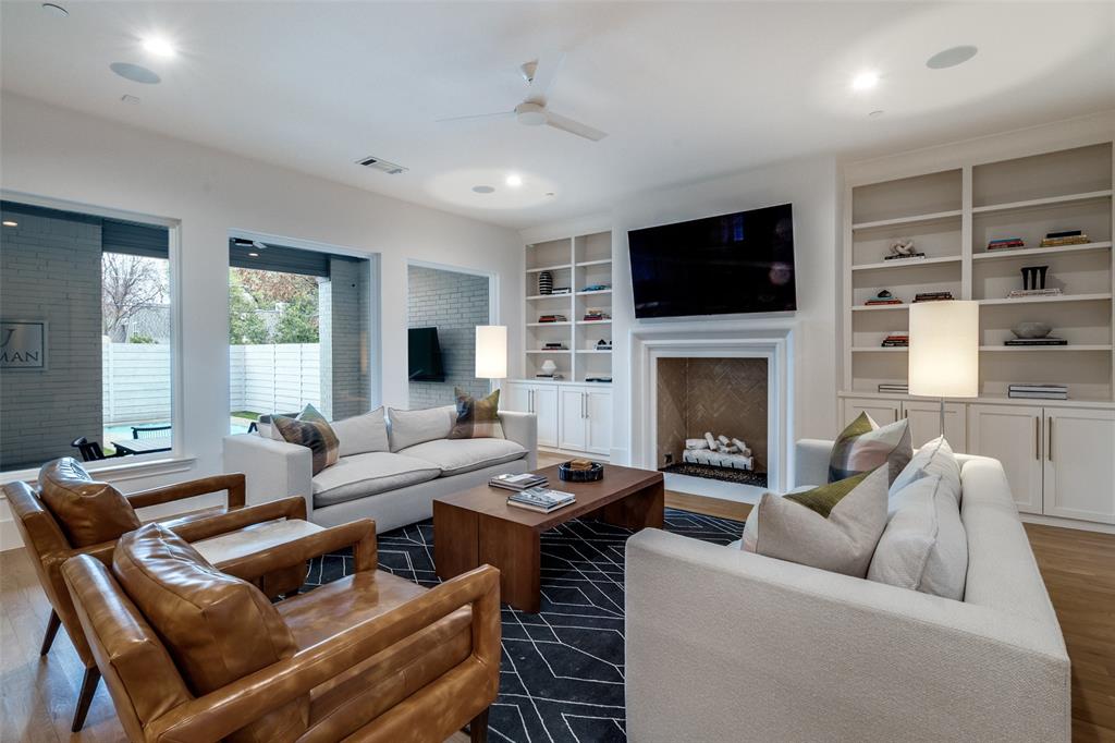 S M U Heights - Residential