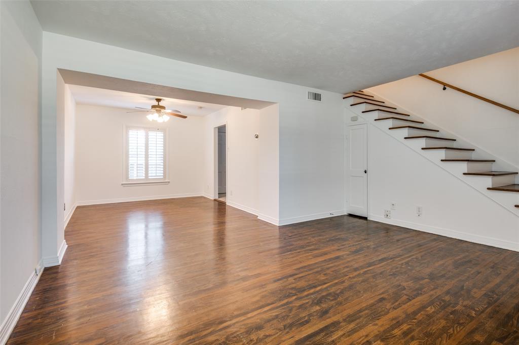 Dallas, Texas 75209, United States, 2 Bedrooms Bedrooms, ,1 BathroomBathrooms,Residential,Pending,120152