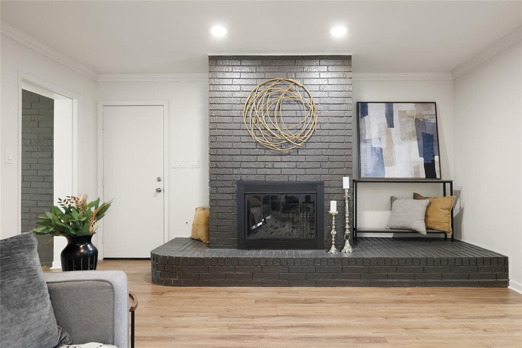 1506 Ridgeview Drive