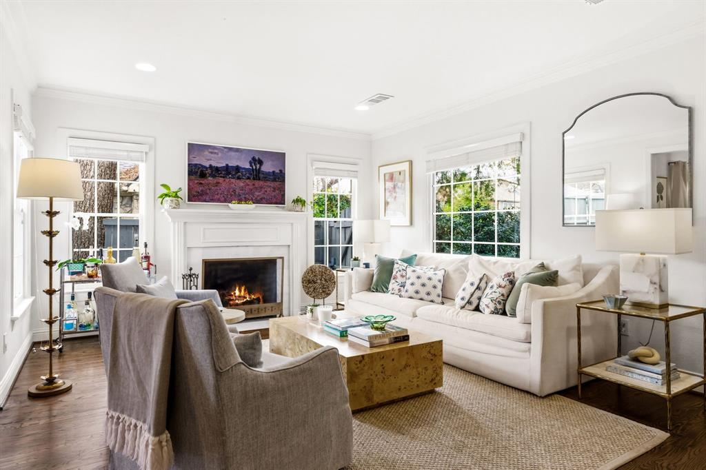 4930 W Hanover Avenue