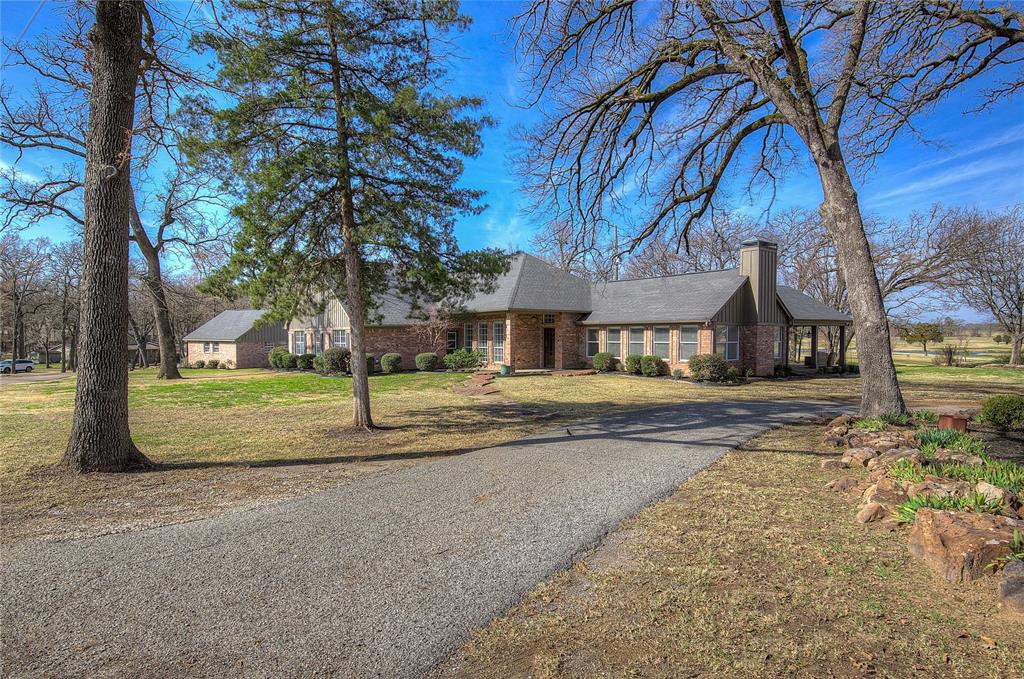 1079 Country Club Road