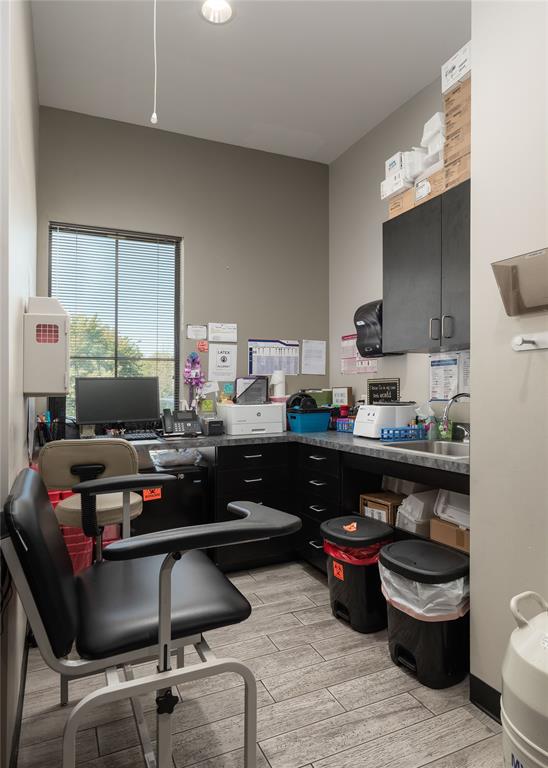 Creekside Plaza Mansfield - Commercial Lease