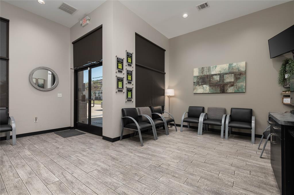 Creekside Plaza Mansfield - Commercial Lease