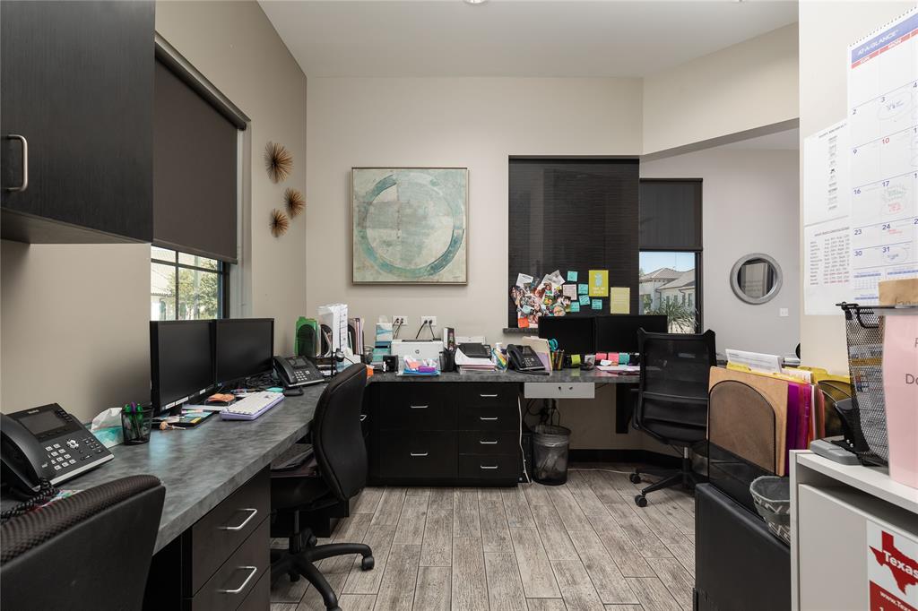 Creekside Plaza Mansfield - Commercial Lease