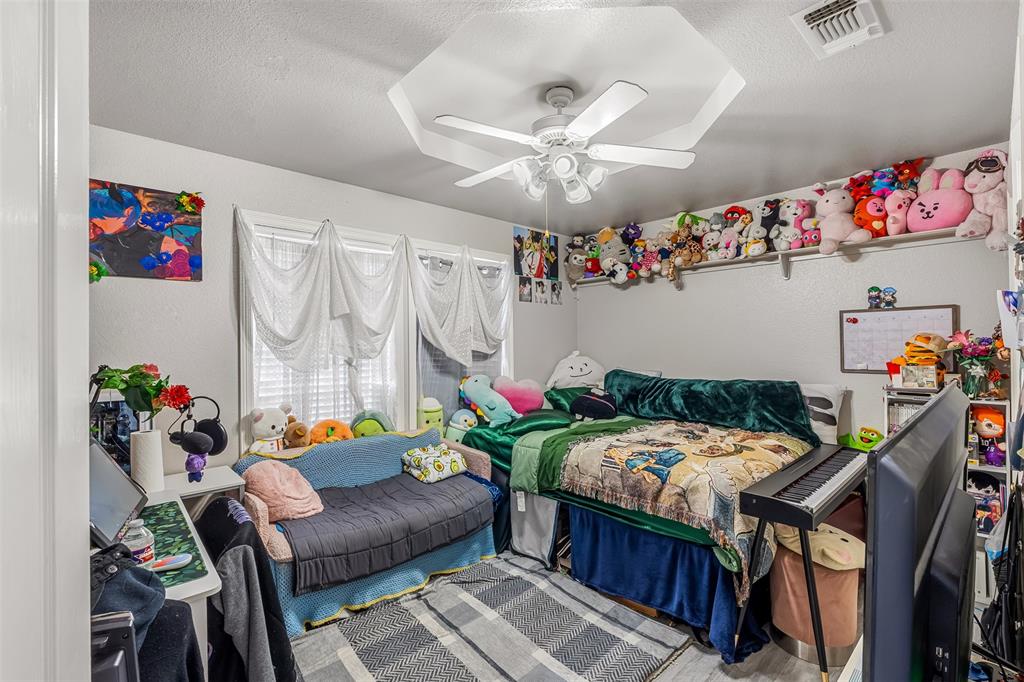 1466 Oakwood Drive